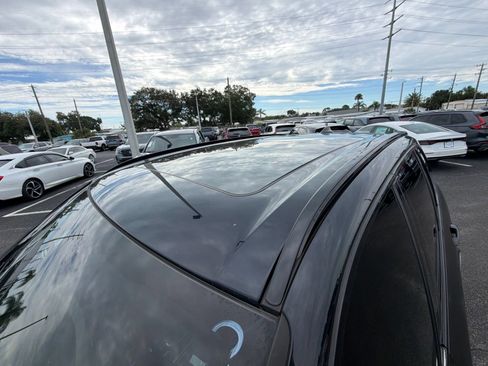 Used 2018 BMW X5 M AWD/4WD image 17
