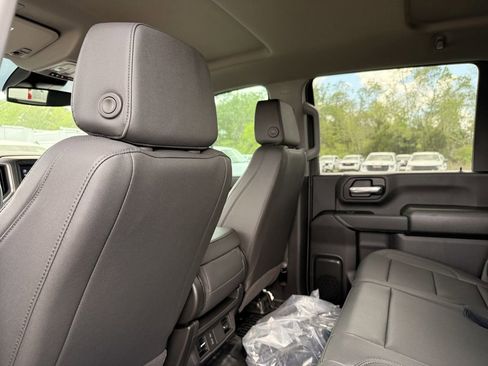 New 2026 GMC Sierra 2500 Pro w/ 1SA Pro Safety Plus Package AWD/4WD image 24