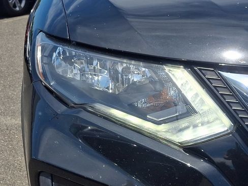 Used 2017 Nissan Rogue SV w/ Sun & Sound Touring Package AWD/4WD image 9