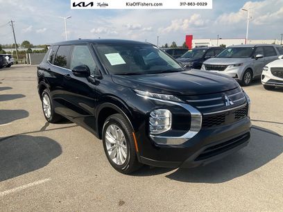 Used 2025 Mitsubishi Outlander ES