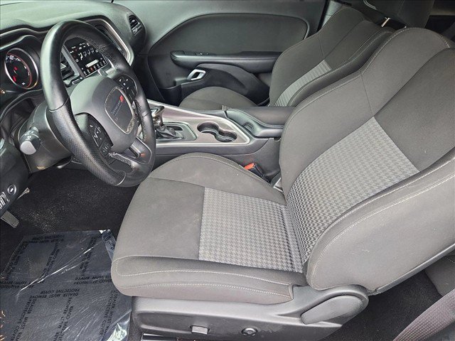 Used 2021 Dodge Challenger GT RWD image 15