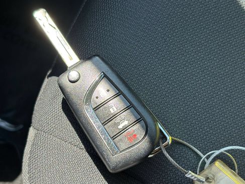 Used 2025 Toyota Corolla LE FWD image 21