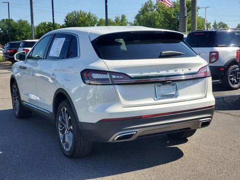 Used 2023 Lincoln Nautilus Reserve AWD/4WD image 3
