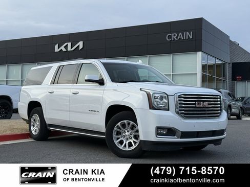 Used 2016 GMC Yukon XL SLE w/ Convenience Package image 1