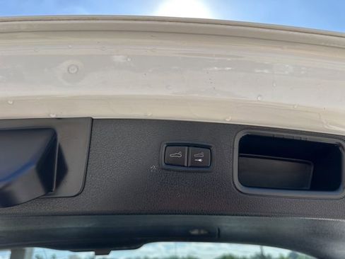 Used 2019 Porsche Macan AWD/4WD image 39