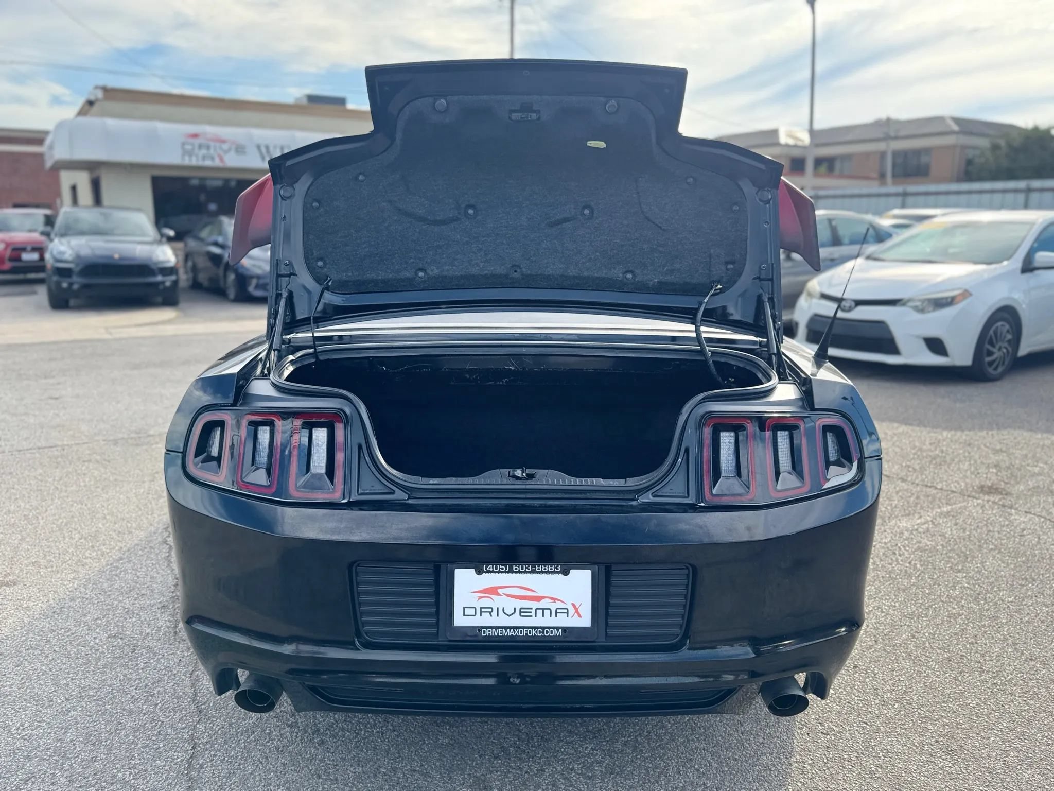 Used 2014 Ford Mustang Convertible RWD image 27
