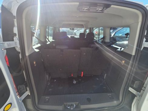 Used 2022 Ford Transit Connect XL image 19