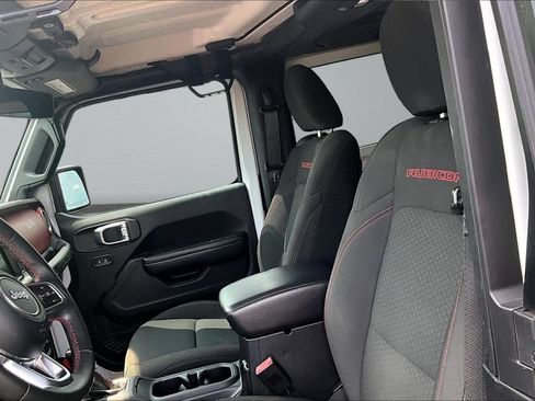 Used 2018 Jeep Wrangler Rubicon AWD/4WD image 23