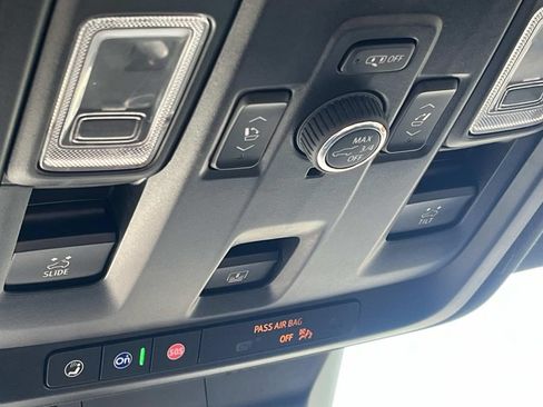Used 2022 Cadillac Escalade ESV Sport w/ Touring Package AWD/4WD image 41