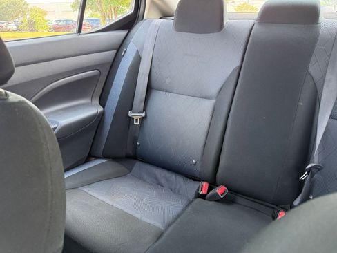 Used 2025 Nissan Versa SV FWD image 39