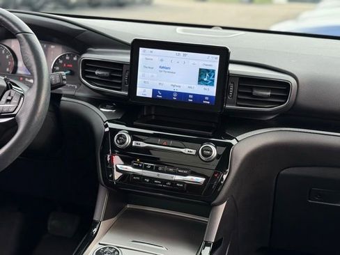 Certified 2024 Ford Explorer ST-Line w/ Class IV Trailer Tow Package image 28