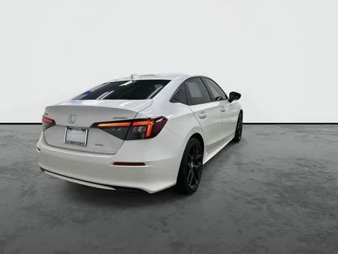 Used 2025 Honda Civic Sport image 3