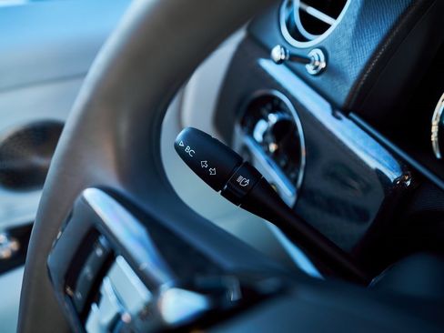 Used 2022 Rolls-Royce Cullinan Black Badge w/ Dark Exterior Package image 59