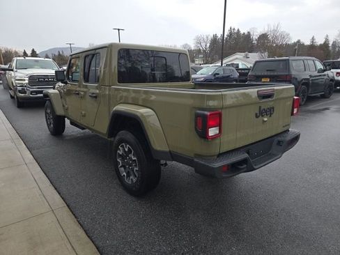 New 2026 Jeep Gladiator Sport image 4