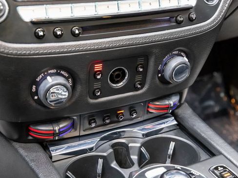 Used 2013 Rolls-Royce Ghost image 26