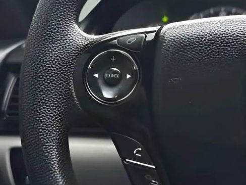 Used 2017 Honda Accord LX image 24