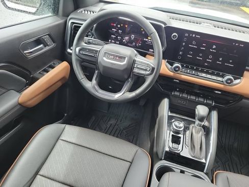 Used 2026 GMC Canyon AT4 w/ AT4 Premium Package AWD/4WD image 24
