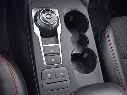 Used 2025 Ford Escape ST-Line AWD/4WD image 11