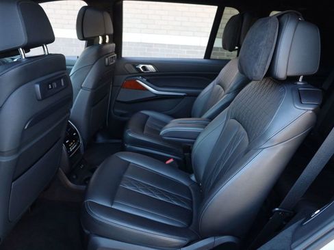 Used 2021 BMW ALPINA XB7 image 15