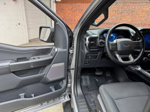 Certified 2022 Ford F150 XLT w/ Equipment Group 302A High image 9