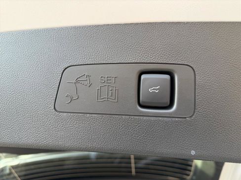 New 2026 Lincoln Corsair Reserve image 18