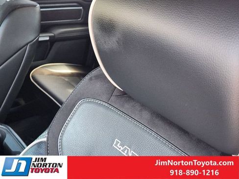 Used 2023 RAM 1500 Laramie AWD/4WD image 17