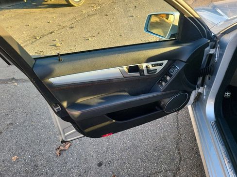 Used 2014 Mercedes-Benz C 300 4MATIC Sedan image 25