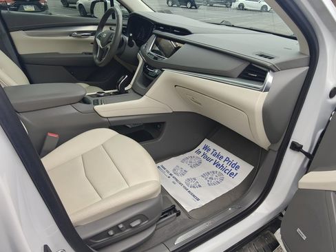 Used 2022 Cadillac XT5 Premium Luxury w/ Technology Package image 23