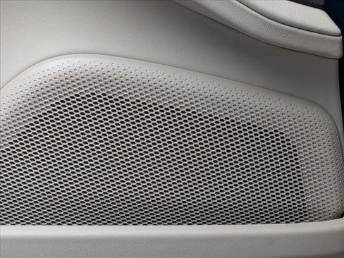 Used 2025 Porsche Panamera 4 image 14