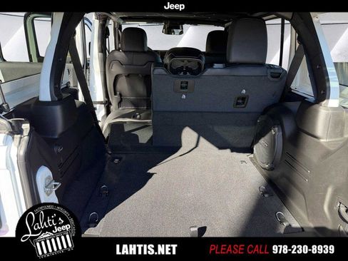 New 2026 Jeep Wrangler Unlimited Sahara image 13