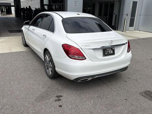 Certified 2018 Mercedes-Benz C 300 Sedan w/ Premium Package image 4