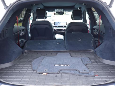 Used 2023 Genesis GV70 2.5T w/ Sport Prestige Package image 15