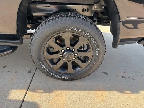 New 2026 RAM 2500 Laramie AWD/4WD image 10