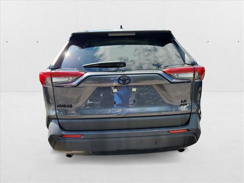 Used 2022 Toyota RAV4 LE image 24