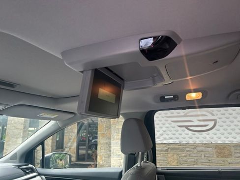 Used 2024 Honda Odyssey Touring image 9