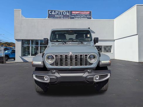 New 2026 Jeep Wrangler Unlimited Sahara AWD/4WD image 2