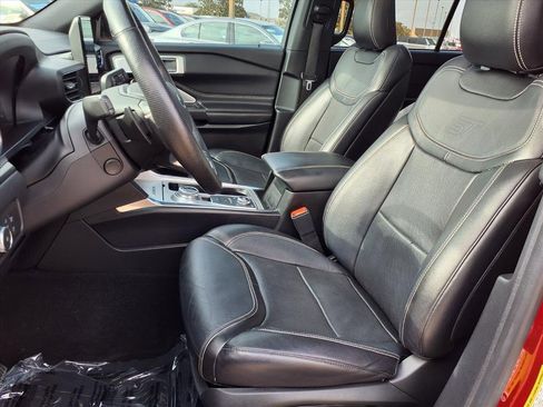 Certified 2020 Ford Explorer ST w/ ST Street Pack image 21