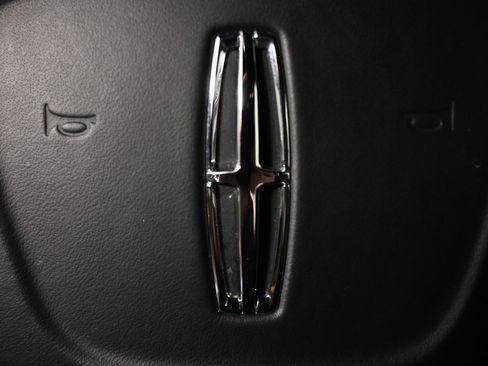 Certified 2023 Lincoln Navigator Reserve w/ Equipment Group 201A image 36