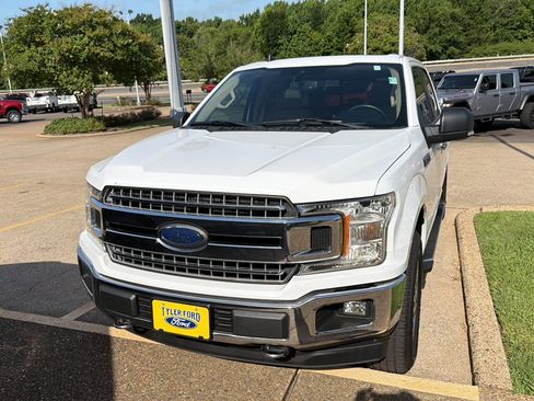 Used 2020 Ford F150 XLT w/ Equipment Group 302A Luxury AWD/4WD image 2