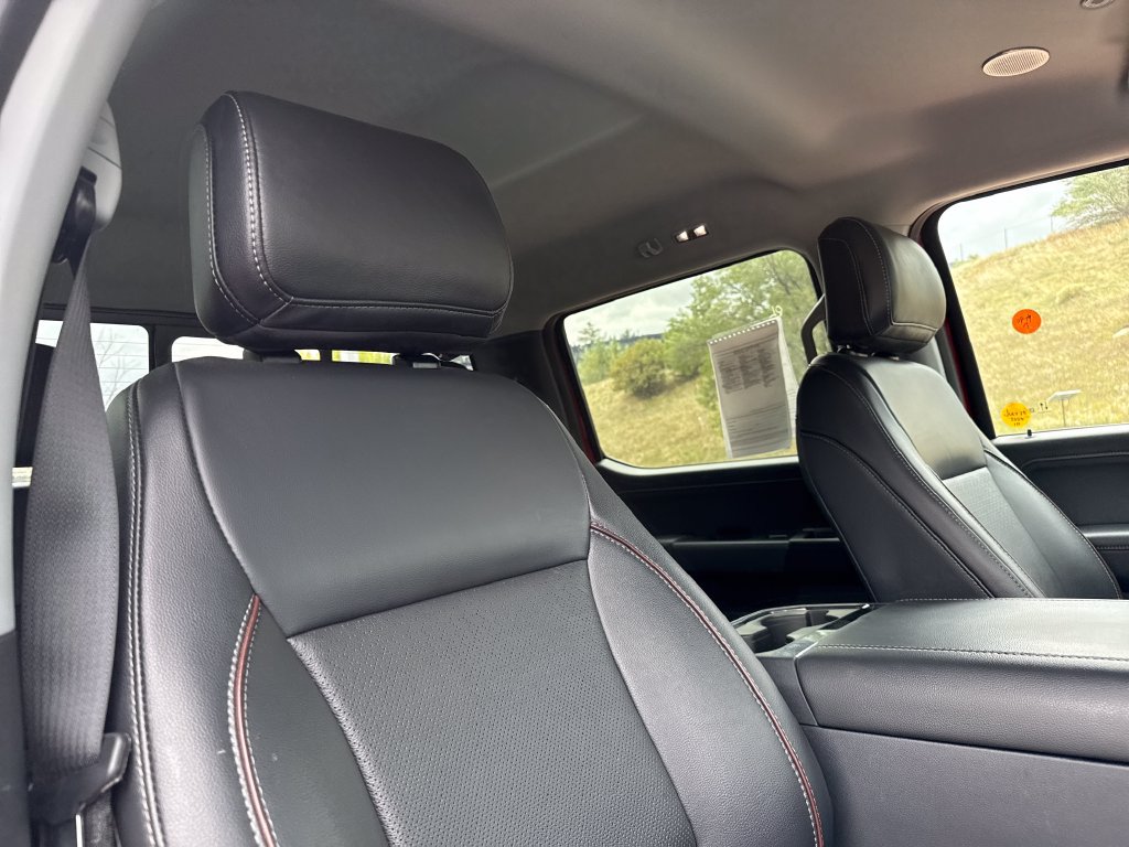 Used 2024 Ford F250 Lariat w/ Lariat Ultimate Package AWD/4WD image 30