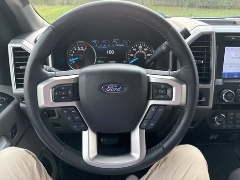 Used 2020 Ford F150 Lariat image 19