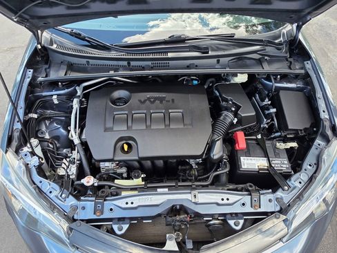Used 2017 Toyota Corolla LE w/ Carpet Mat Package (TMS) FWD image 10