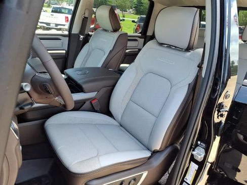 New 2026 RAM 1500 Laramie AWD/4WD image 13