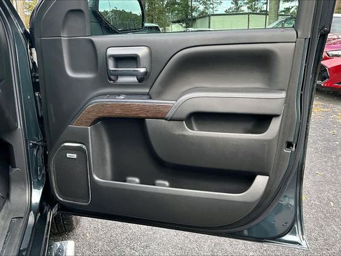 Used 2018 GMC Sierra 1500 Denali image 21