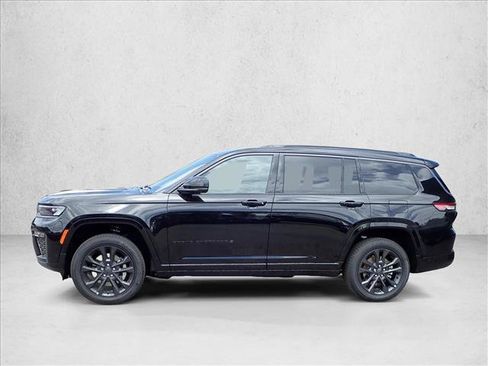 New 2026 Jeep Grand Cherokee L Limited AWD/4WD image 2