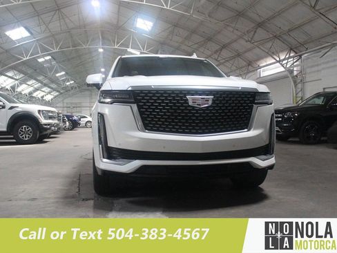 Used 2022 Cadillac Escalade Premium Luxury RWD image 6