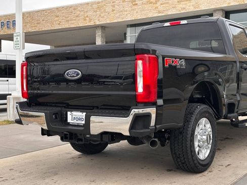 New 2026 Ford F250 XLT w/ FX4 Off-Road Package image 44