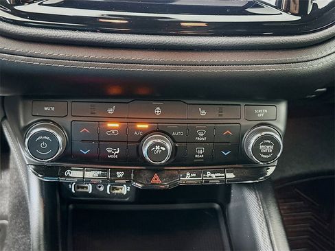 Used 2021 Dodge Durango GT image 15