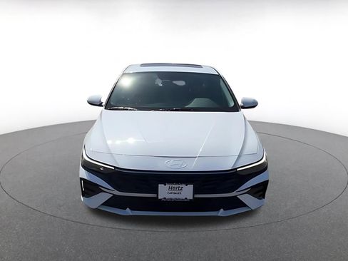 Used 2025 Hyundai Elantra SEL image 4
