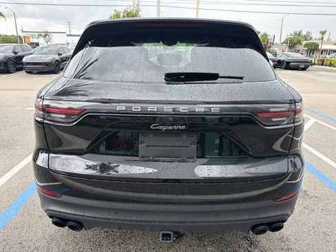 Certified 2023 Porsche Cayenne Platinum Edition AWD/4WD image 27